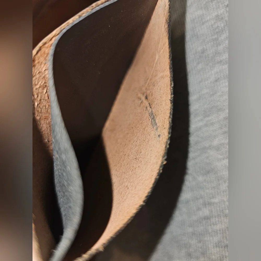 N/A embossed slim